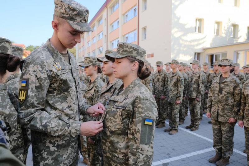 Львівський Ліцей імені Героїв Крут вперше прийняв на навчання дівчат.