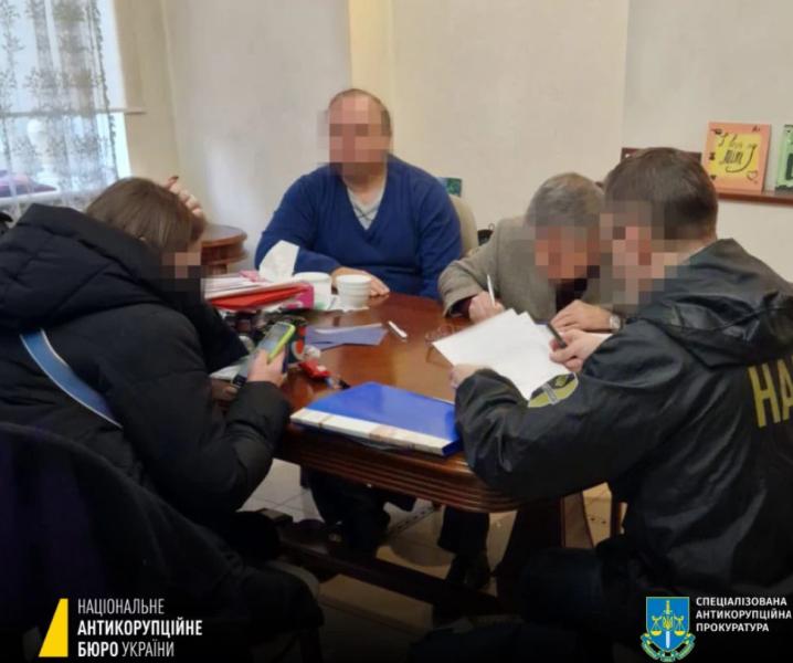 Хабарництво високопосадовця Міністерства відновлення через квартири: підсудні очікують на судовий процес.