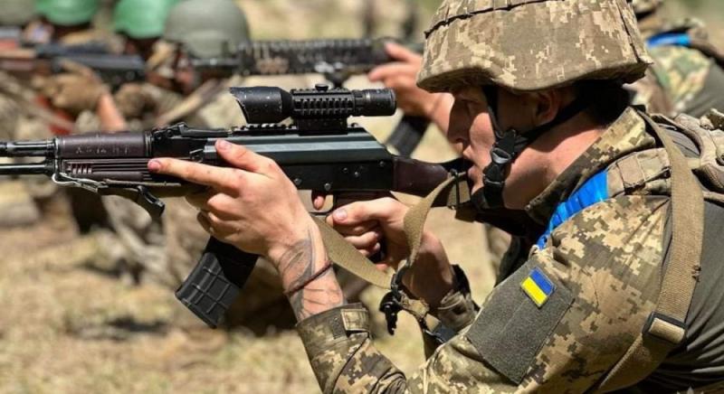 В Україні буде засновано Центр з набору іноземних спеціалістів, повідомив депутат.