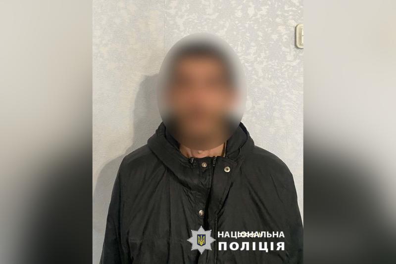 У Харкові затримали чоловіка, якого підозрюють у нападі на літню жінку | Актуальні новини Харкова та України - АТН