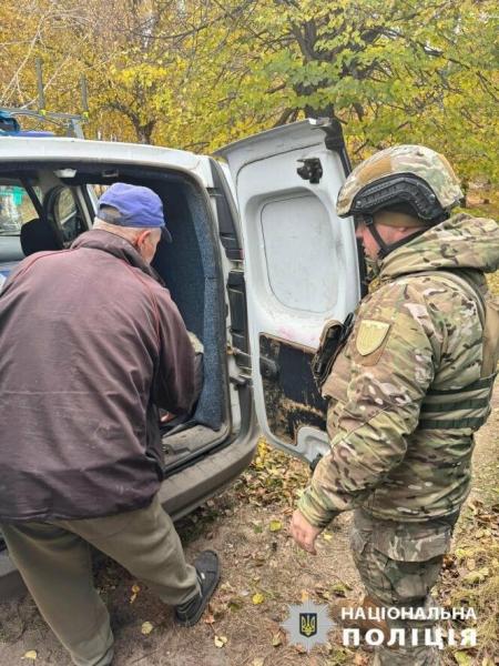 З Куп'янського району правоохоронці провели евакуацію 14 людей.