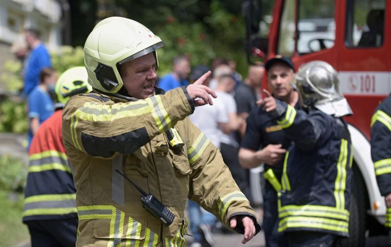 Російські війська завдали удару по Шостці, в результаті чого постраждала місцева інфраструктура.